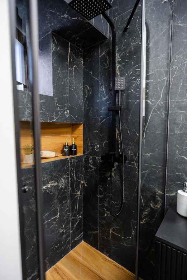 Apartament Hi Bucureşti